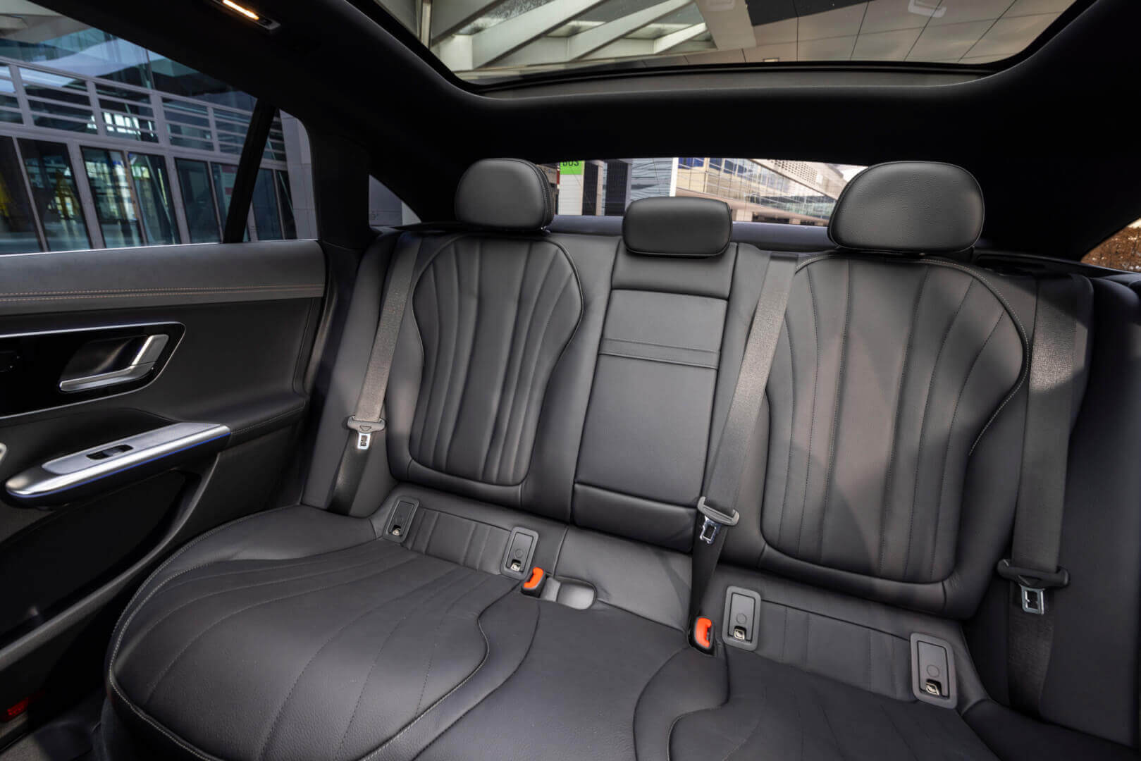 Green Luxury Sedan Galery