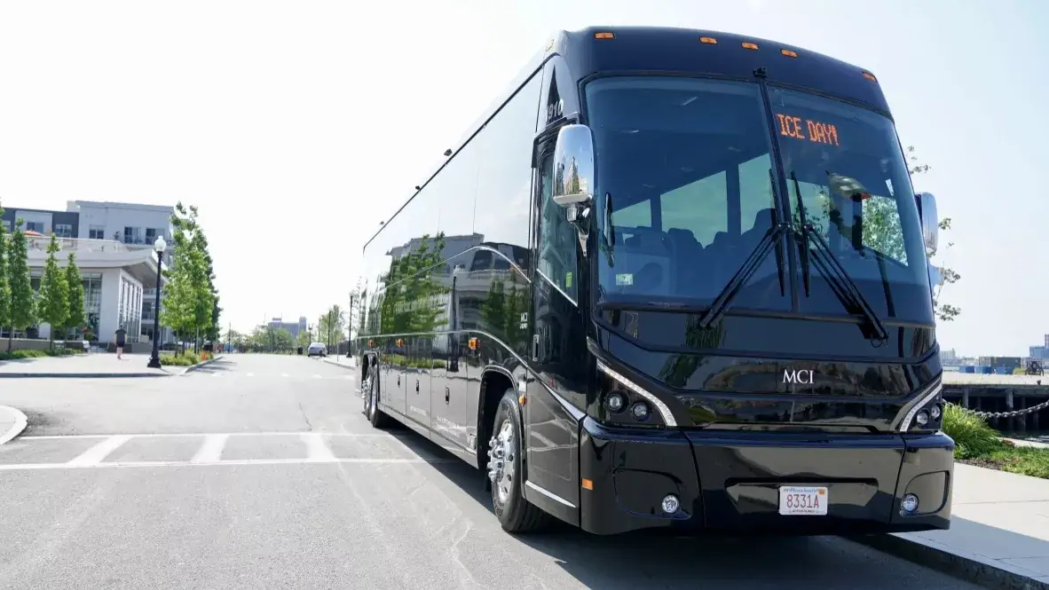 Motor coach Gallery