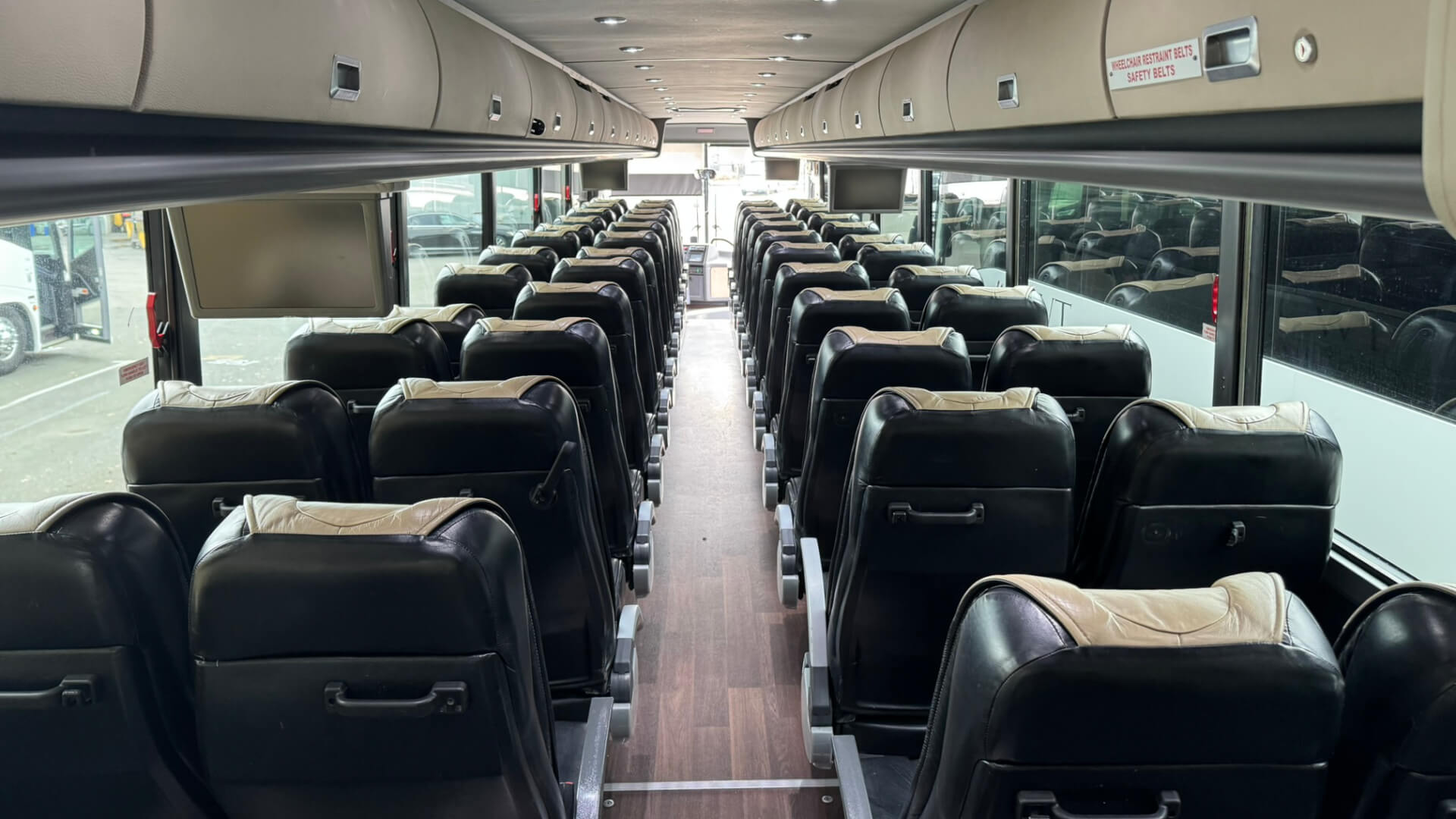 Motor coach Gallery